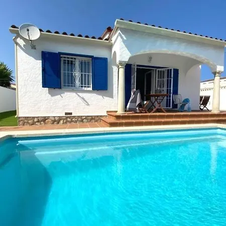 Casa Acogedora Con Piscina Privada En Torroella De Montgri, Perfecta Vacaciones En Familia - Hisp-7-48 فيلة *